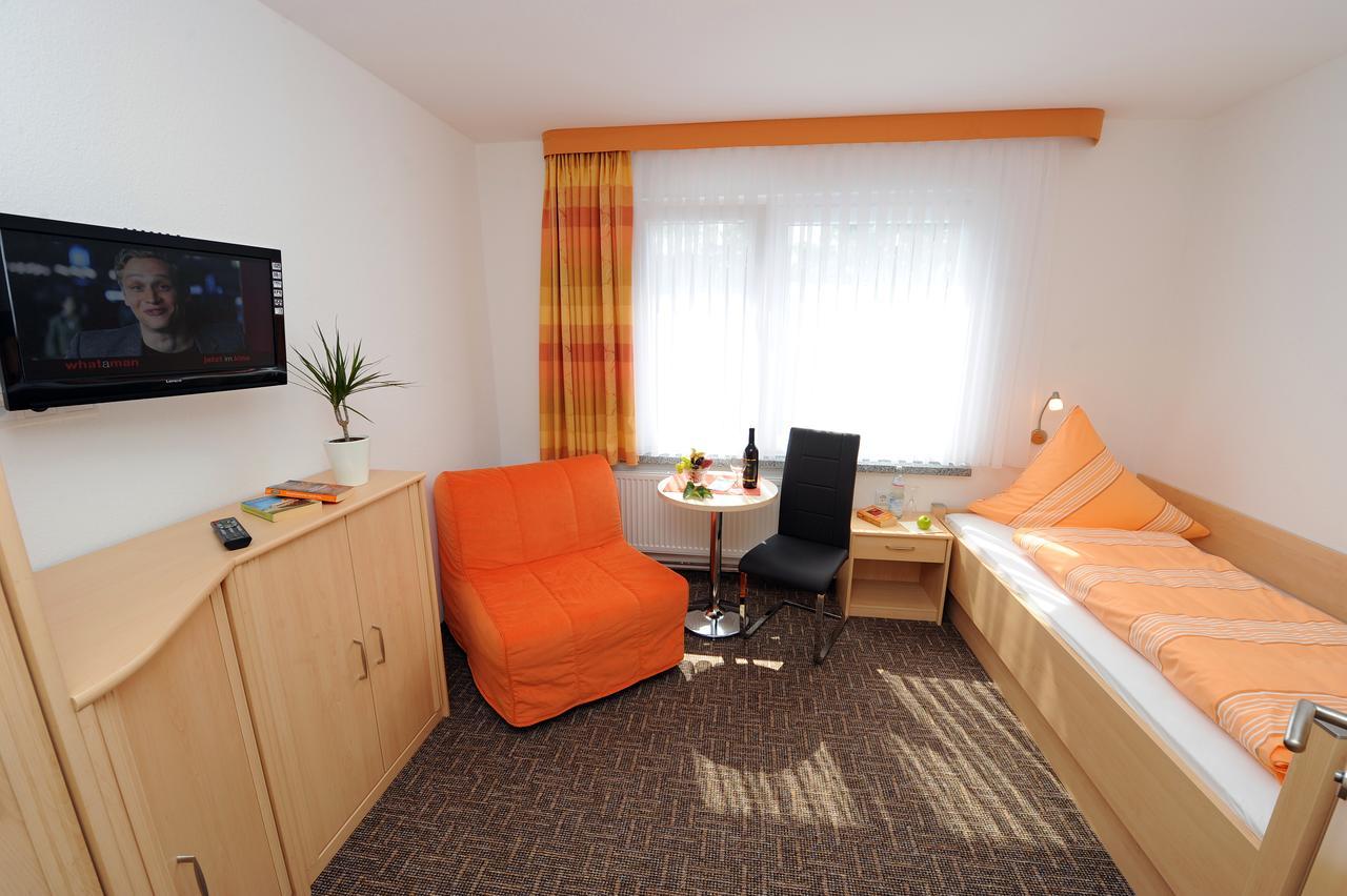 Hotel Zum Birkenhof Stechlin Екстериор снимка