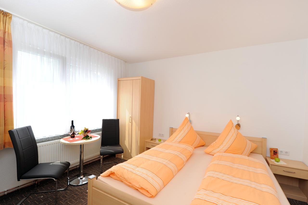 Hotel Zum Birkenhof Stechlin Екстериор снимка