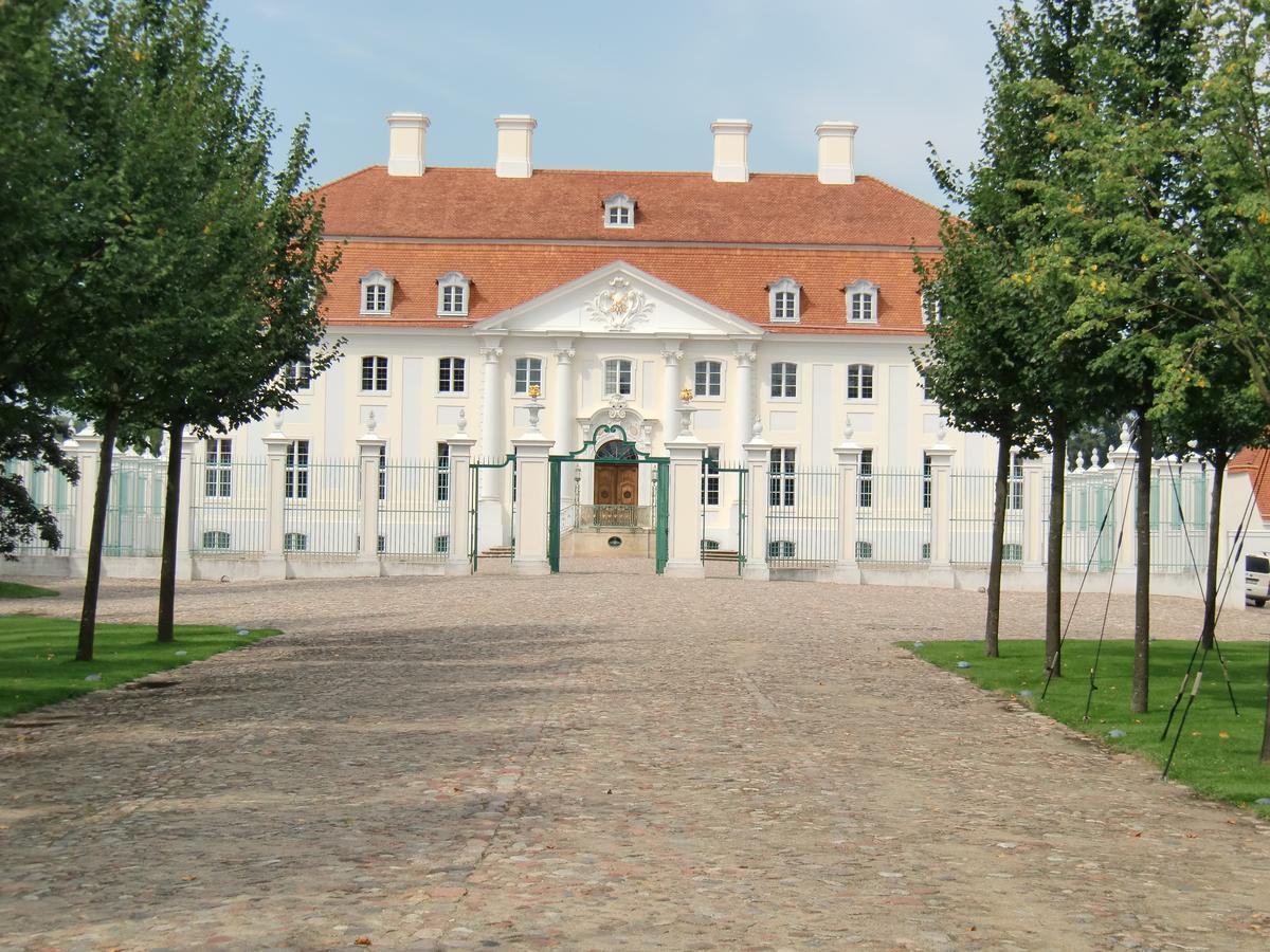 Hotel Zum Birkenhof Stechlin Екстериор снимка