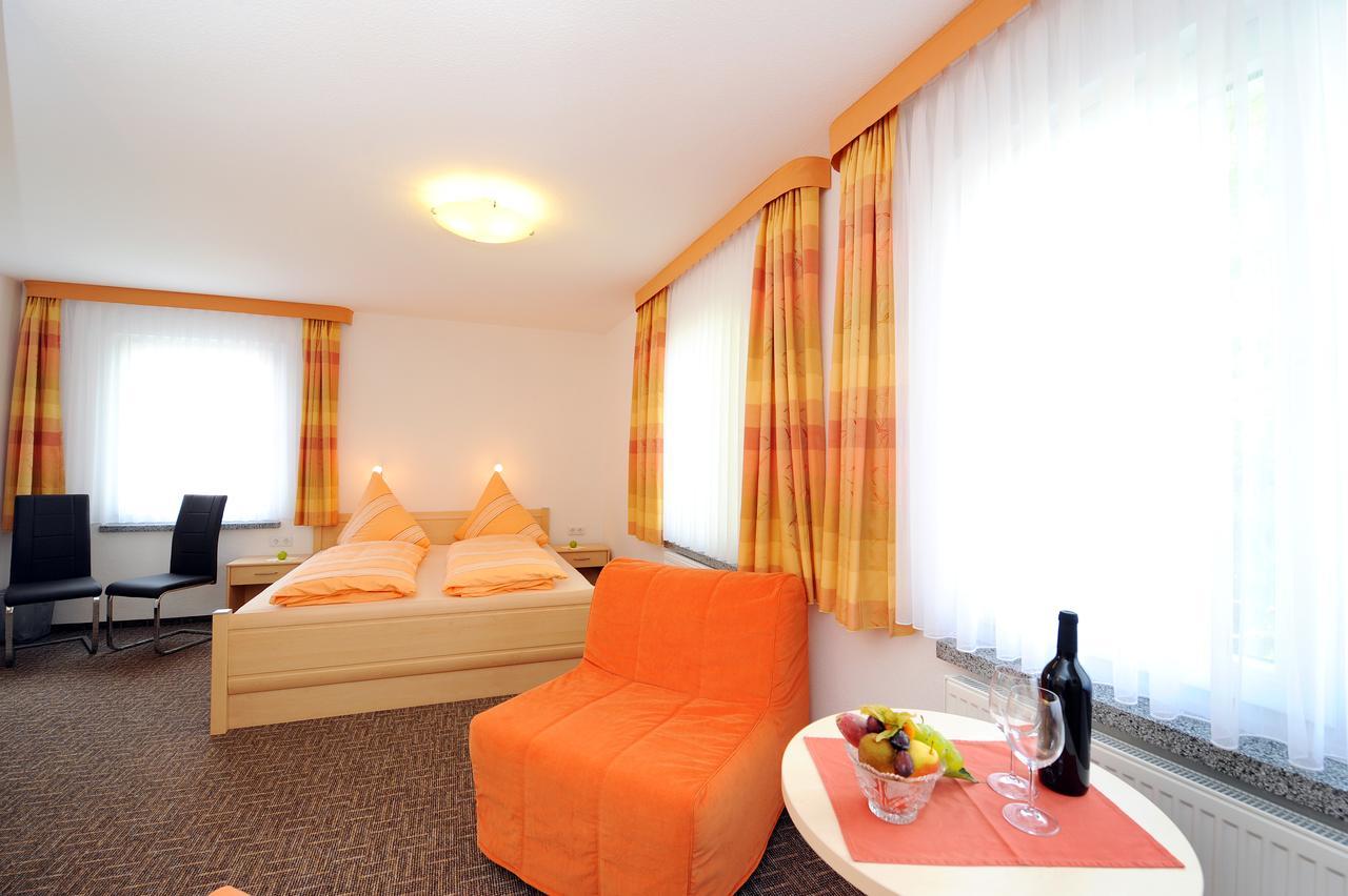 Hotel Zum Birkenhof Stechlin Екстериор снимка